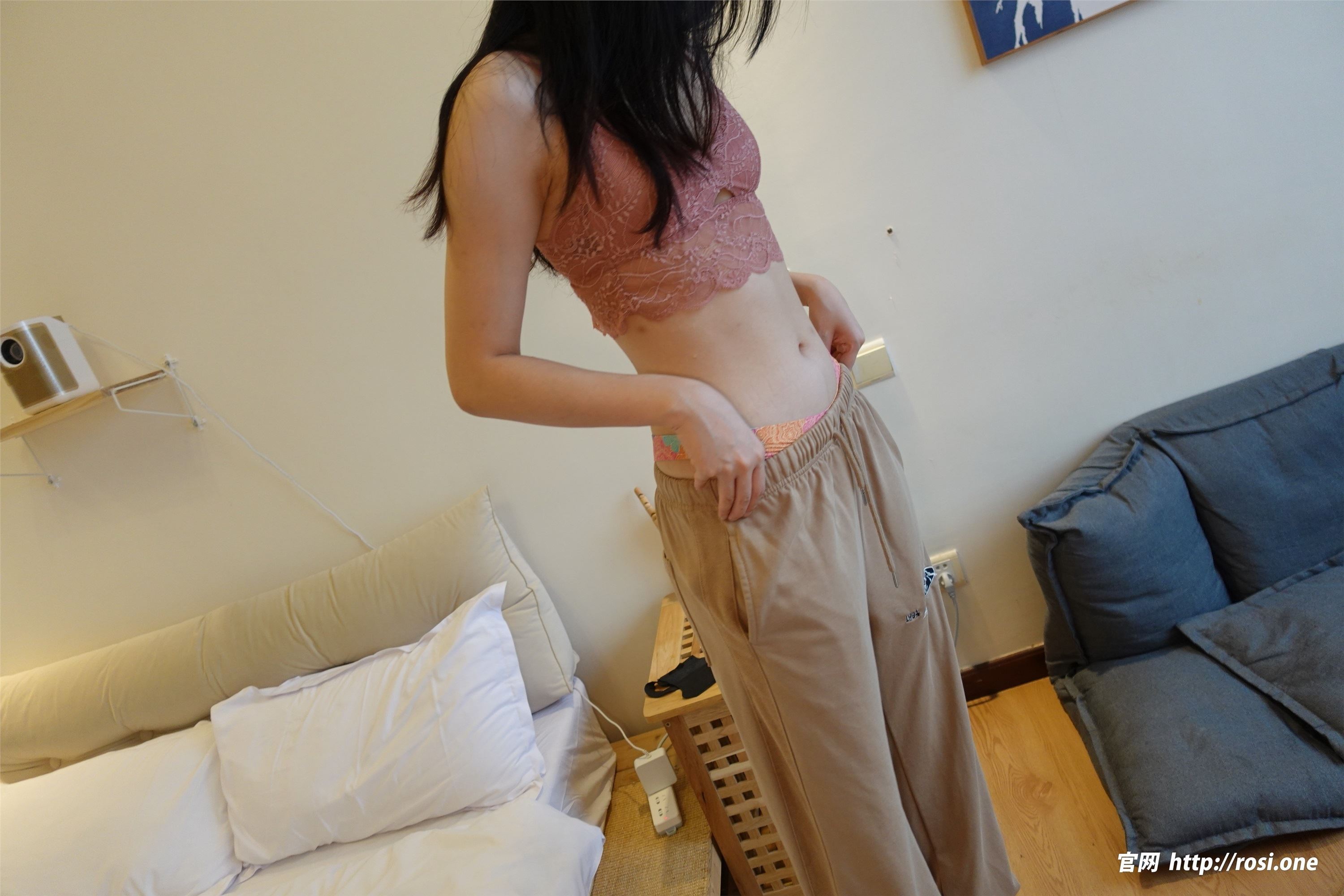 ROSI写真 2022.11.24 NO.4007